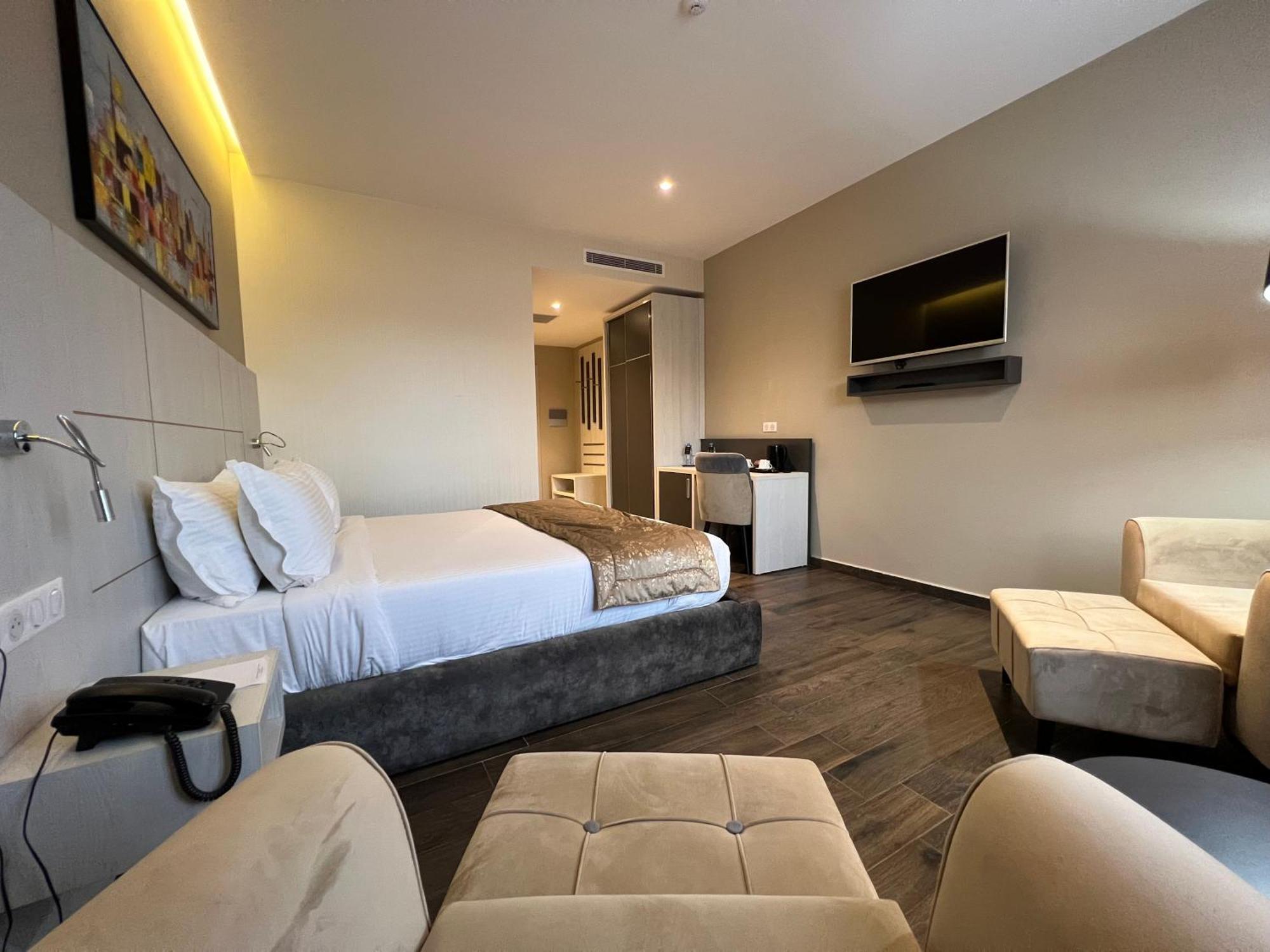 Hotel Ben Aouda & Spa Tipaza Bagian luar foto