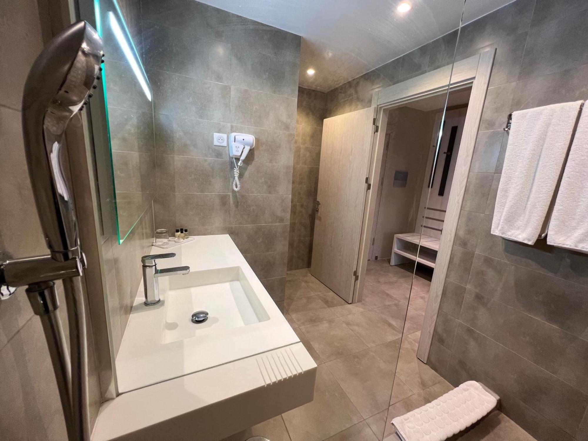 Hotel Ben Aouda & Spa Tipaza Bagian luar foto
