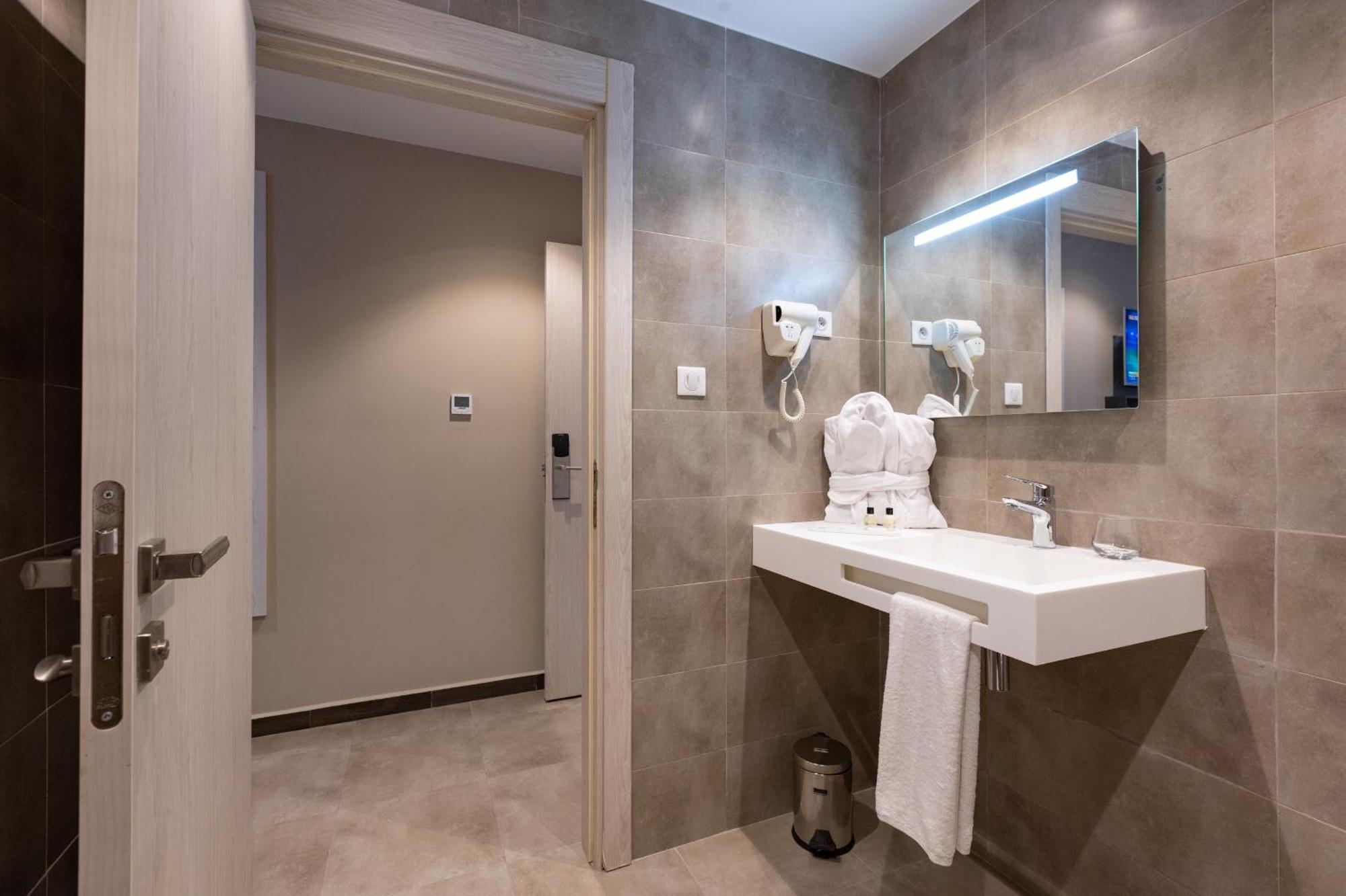 Hotel Ben Aouda & Spa Tipaza Bagian luar foto